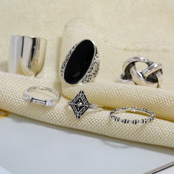 **AMIYAH* 6-Pc Silver x Black Fashion Ring Set - Picture 3 of 9